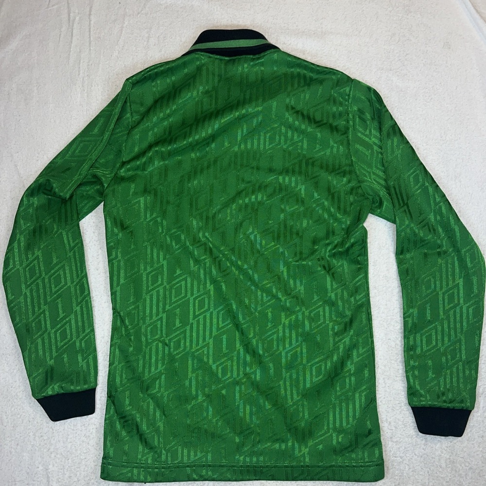 Umbro Soccer Jersey Green Long Sleeve Youth Large Vintage Goalkeeper Top - Picture 9 of 9